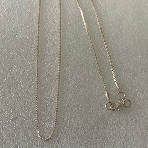 Elegant sterling silver Chain Necklace
